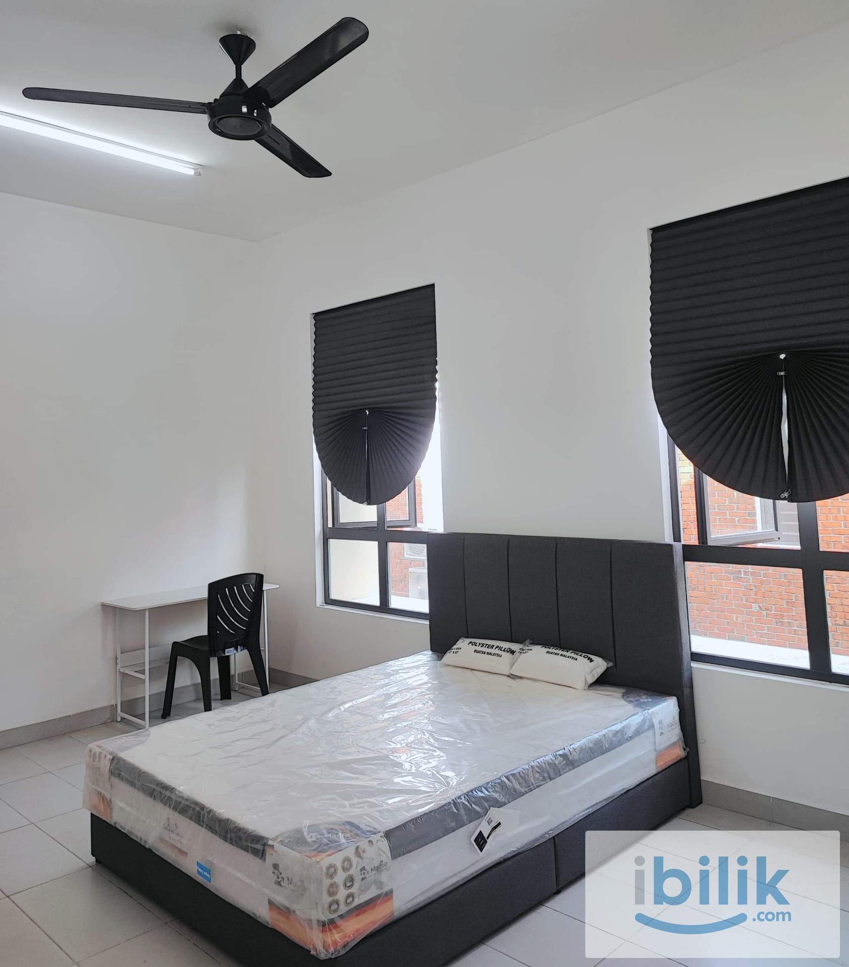 3 STOREYS LUXURY /  HGH SECURITY/ PRIVATE BATHROOM / COMFY & ZEN Middle Room at Taman Meranti Jaya, Puchong - Image 1