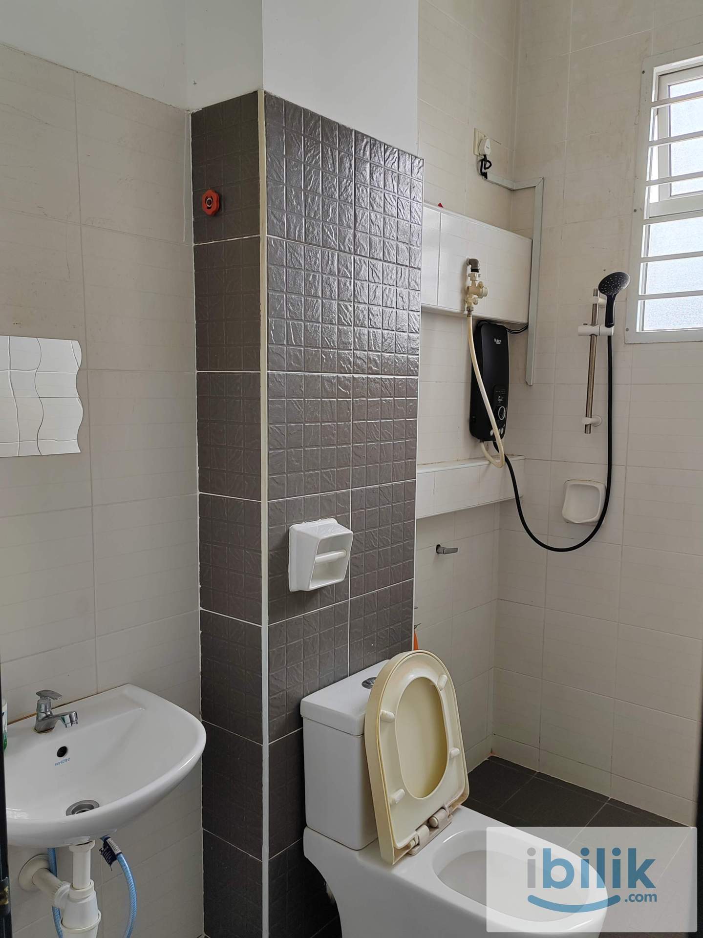 Master Room  - Image 3