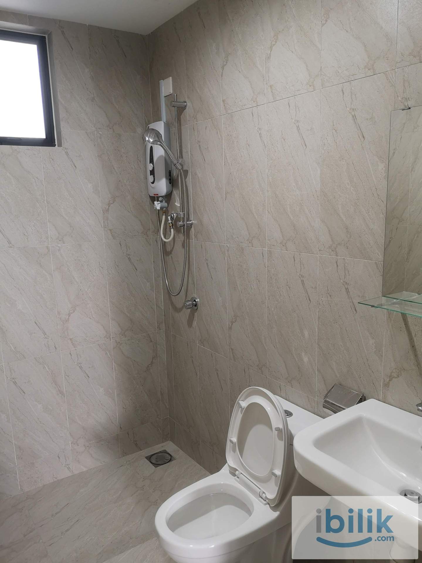 covered-link bridge to LRT, Master room for rent at The Hamilton - Image 3
