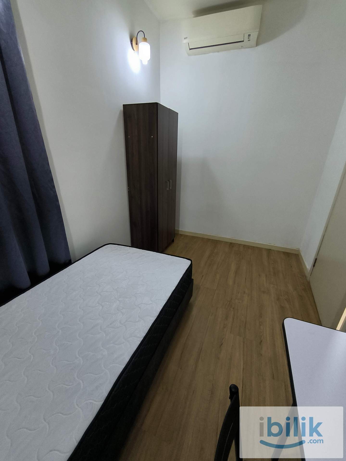 Walk to LRT, small room for rent @ Casa Green Bukit Jalil - Image 2