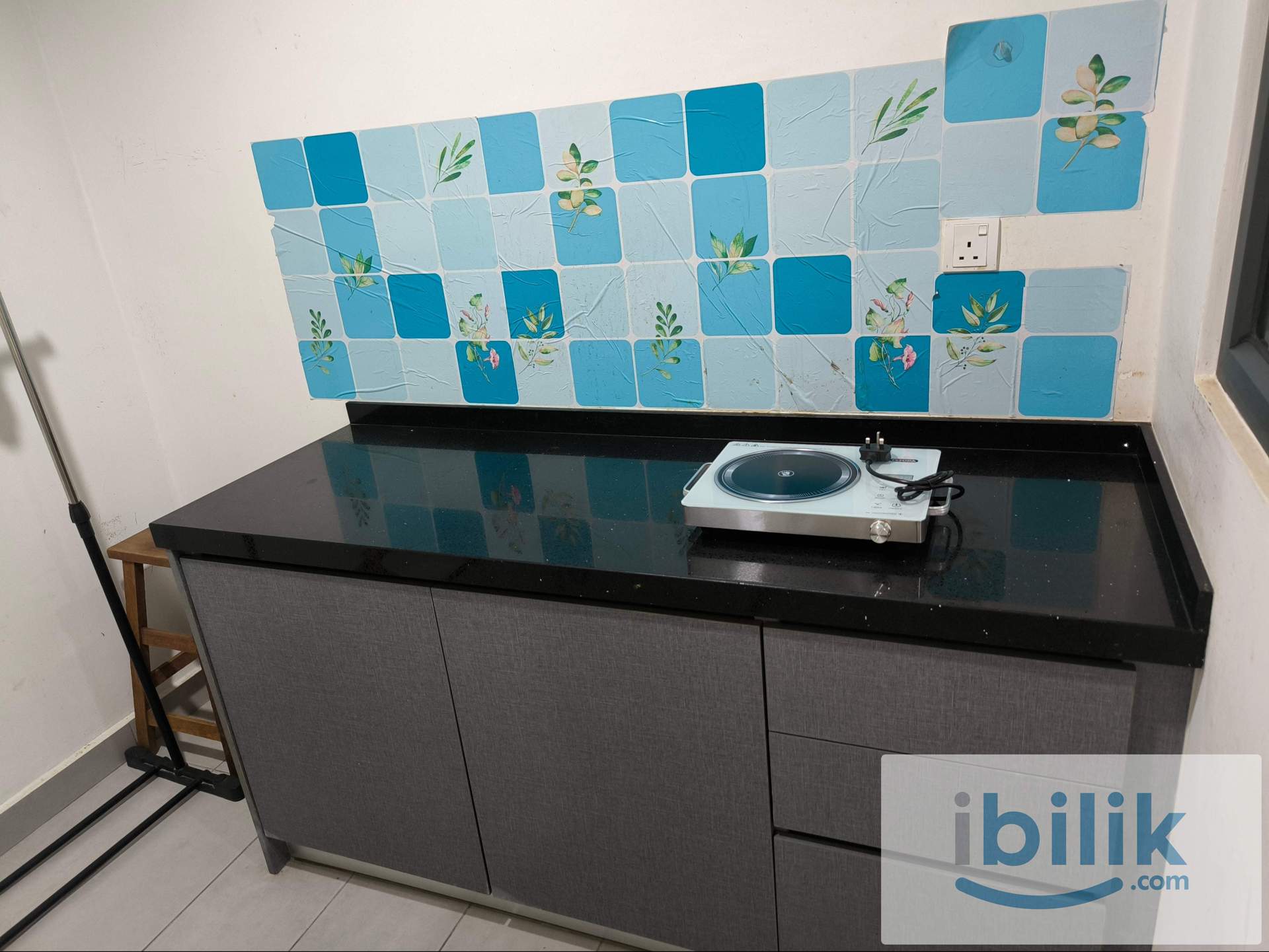 Walk to LRT, small room for rent @ Casa Green Bukit Jalil - Image 3
