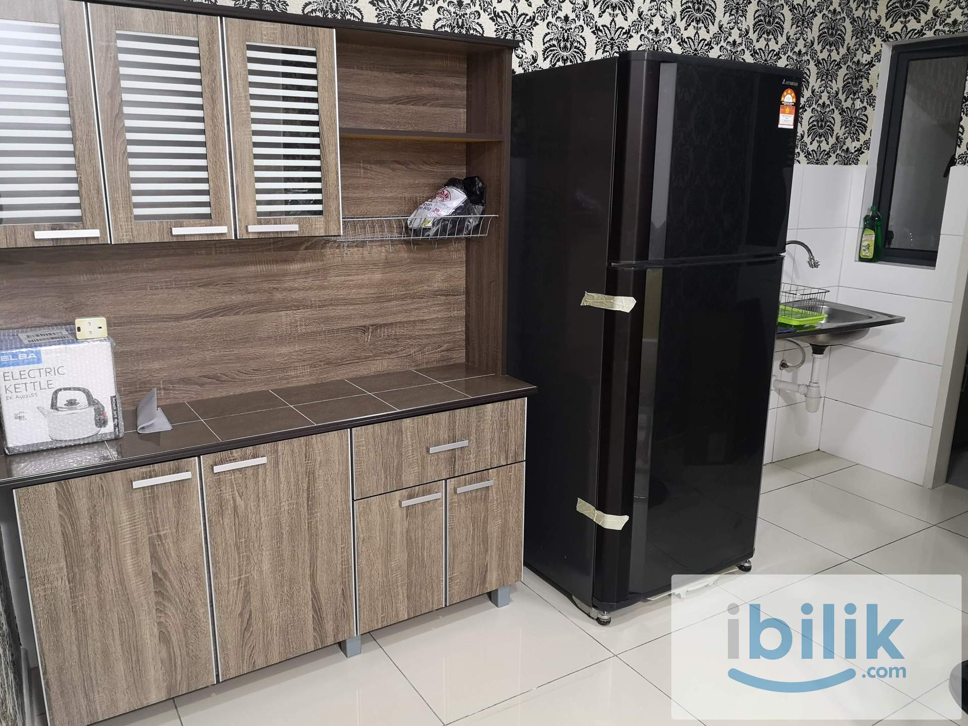 Female unit, master room for rent at Casa Green Bukit Jalil - Image 4