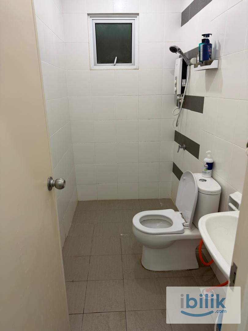 Single Room & free utility at Imperial Residences, Sungai Ara - Image 4
