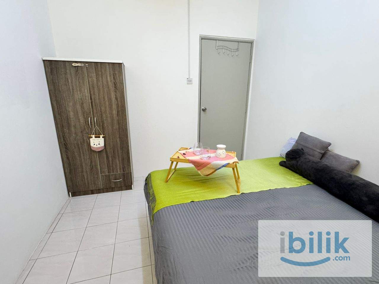 Newly Refurbrished Middle Room @ LRT Salak Selatan - Image 1
