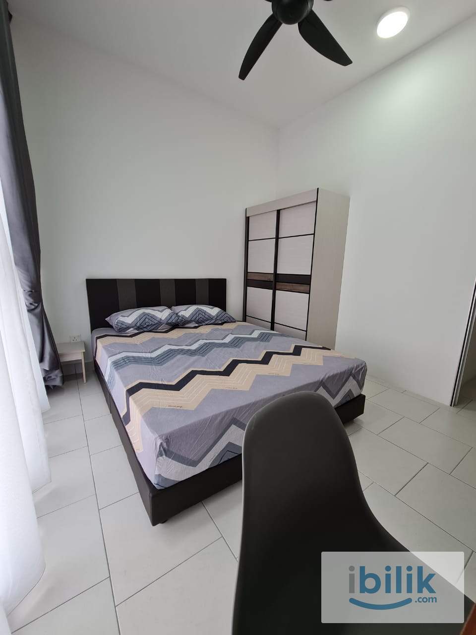 ASTETICA RESIDENCE @ SERI KEMBANGAN ( MEDIUM ROOM )  FEMALE UNIT - Image 2