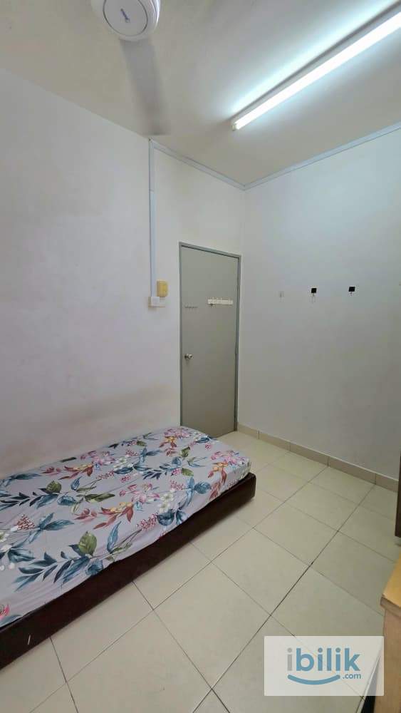 Mutiara Residence @ Serdang ( Medium Room ) - Image 2