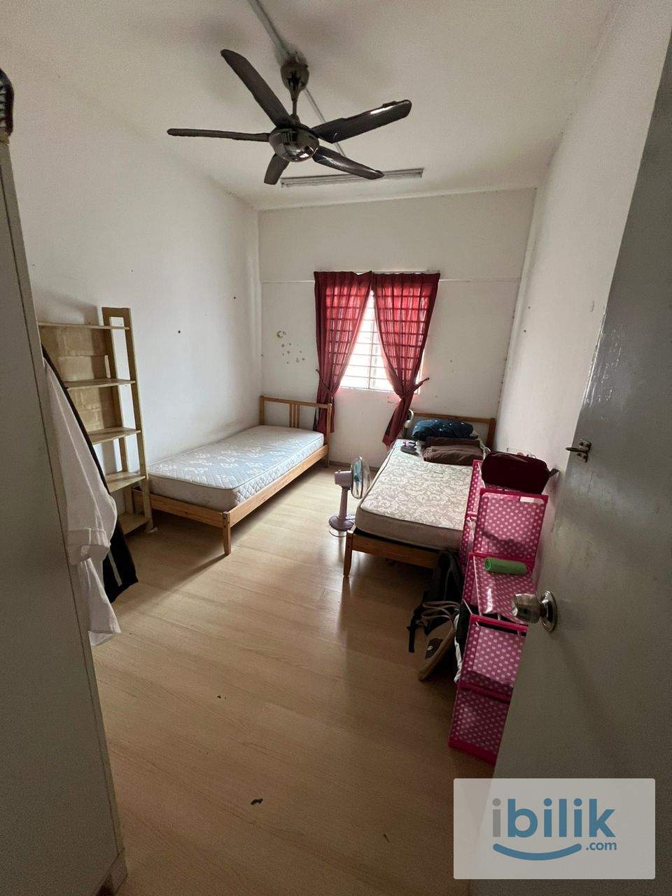 Middle Room - Image 1