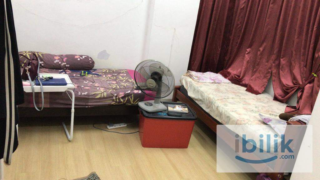 Middle Room - Image 4