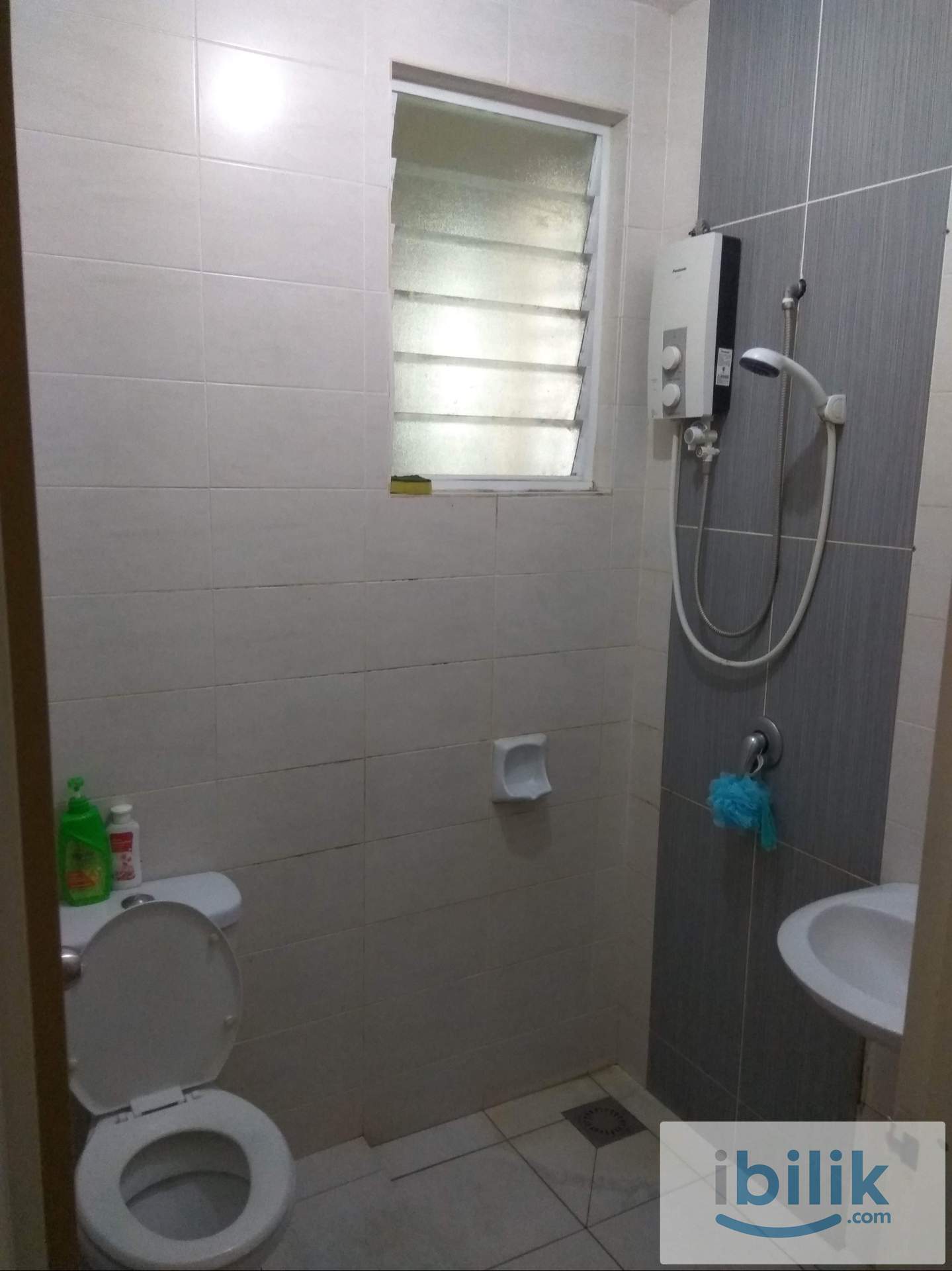 Middle Room at Impian Meridian, UEP Subang Jaya Cilantro Monash Sunway Alfa University USJ 1 - Image 4