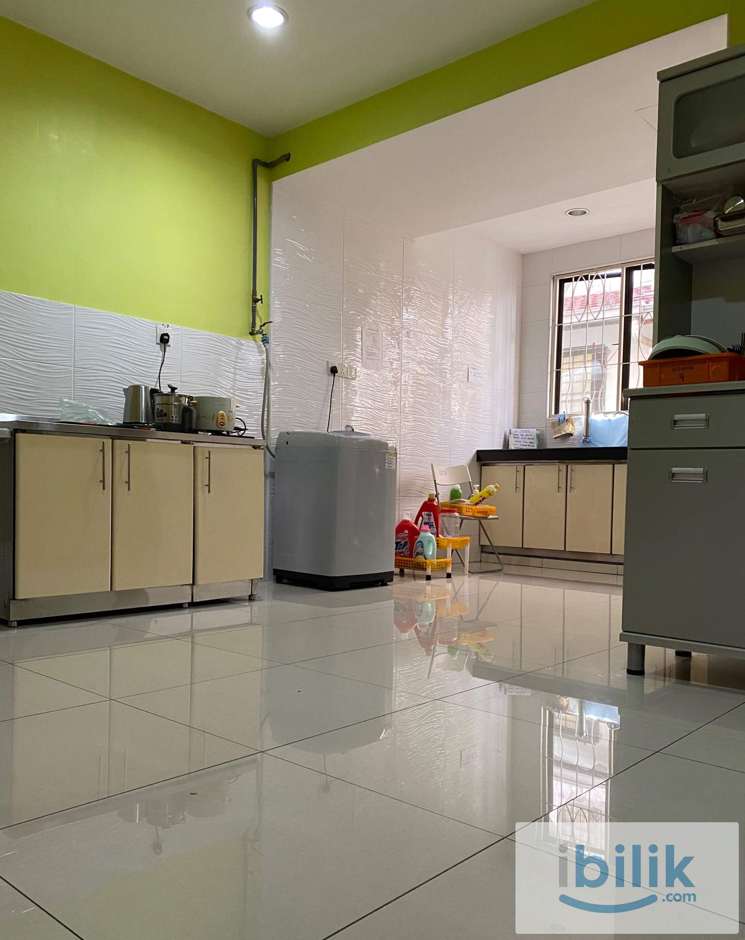 Middle room - Image 2