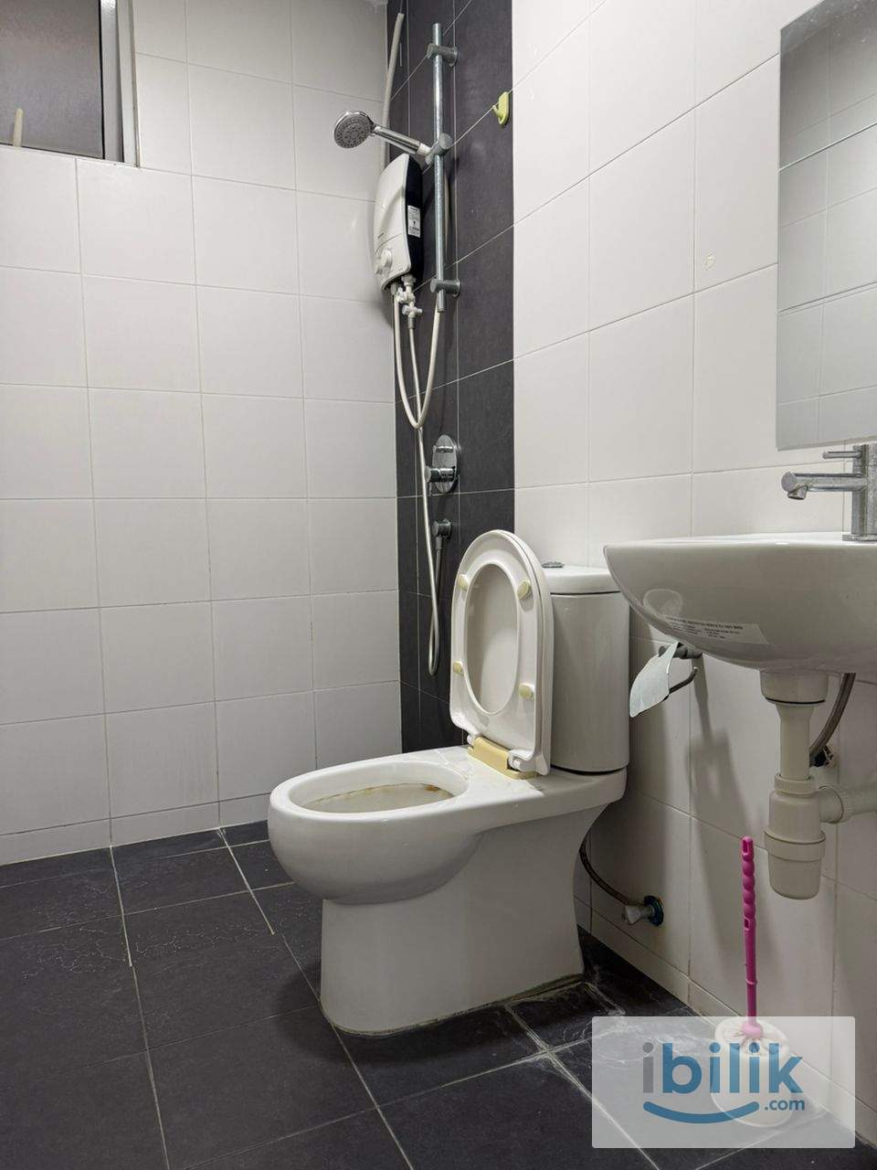 PACIFIC PLACE @ ARA DAMANSARA SINGLE FEMALE ROOM FULLY FURNISHED LRT STATION - Image 5