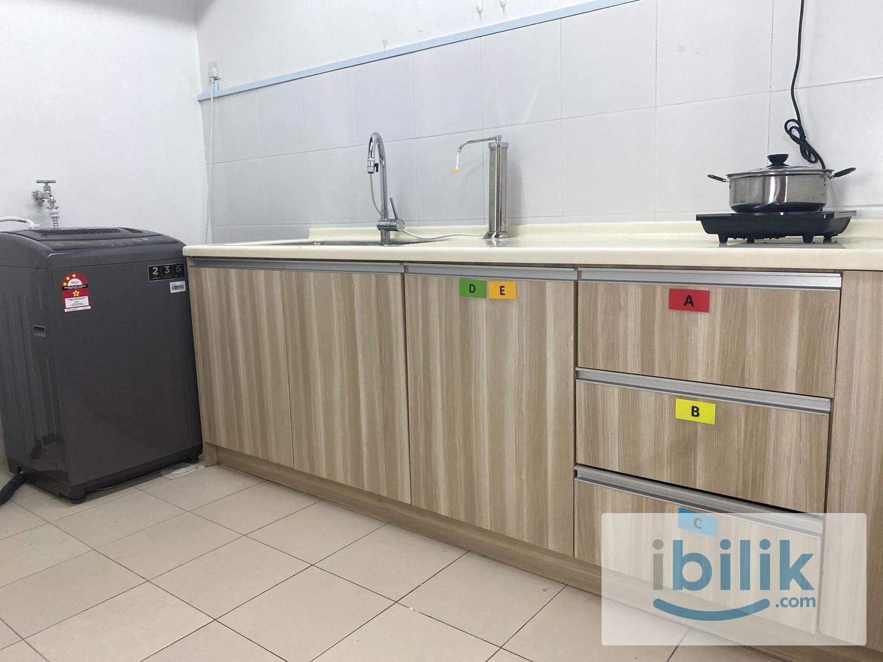 PACIFIC PLACE SINGLE ROOM FULLY FURNISHED LRT STATION - Image 3