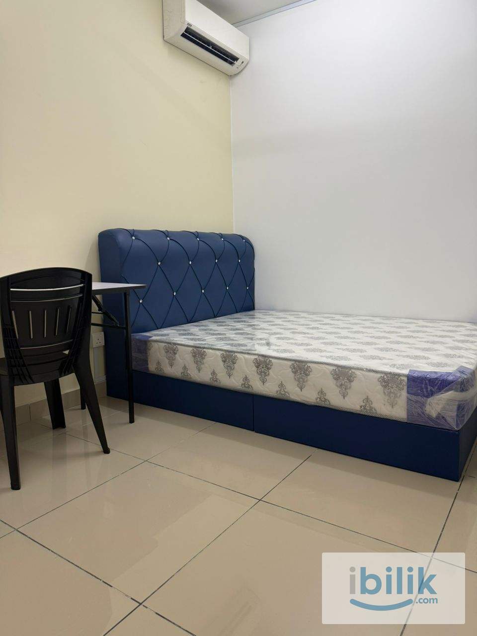 PACIFIC PLACE MEDIUM ROOM FULLY FURNISHED LRT STATION  - Image 6