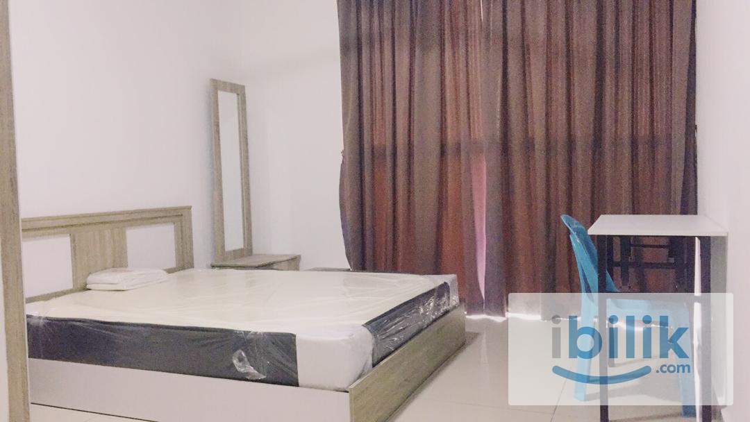 PACIFIC PLACE MASTER BEDROOM FULLY FURNISHED LRT STATION  - Image 1
