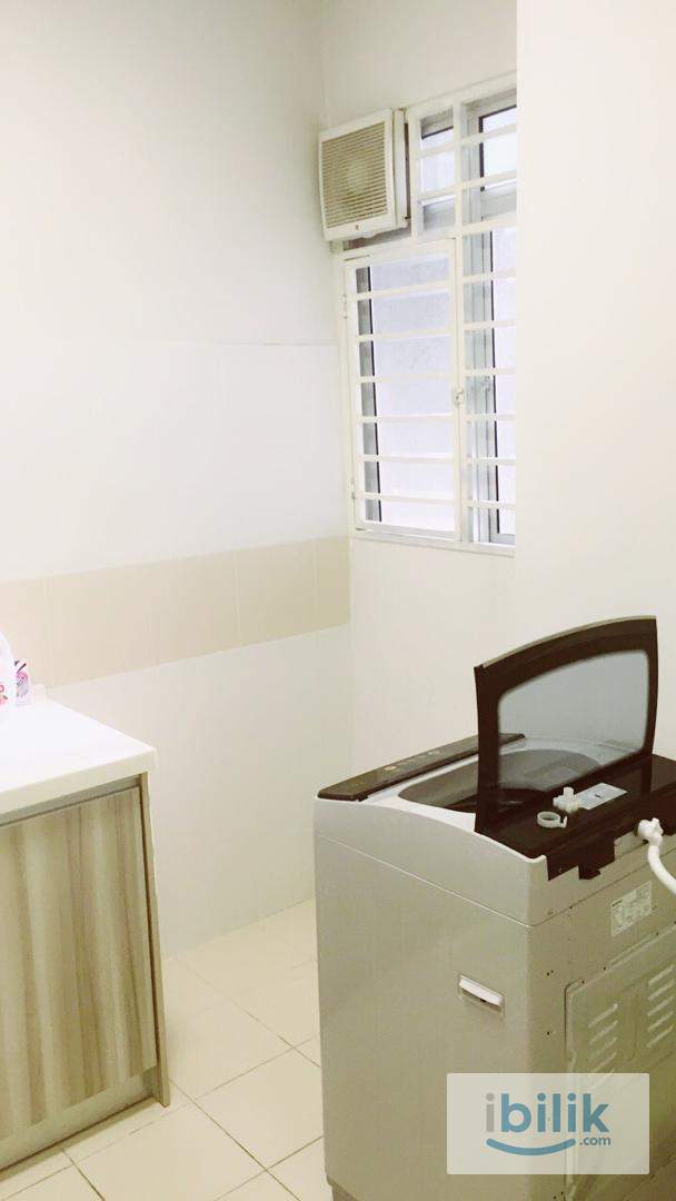 PACIFIC PLACE MASTER BEDROOM FULLY FURNISHED LRT STATION  - Image 6