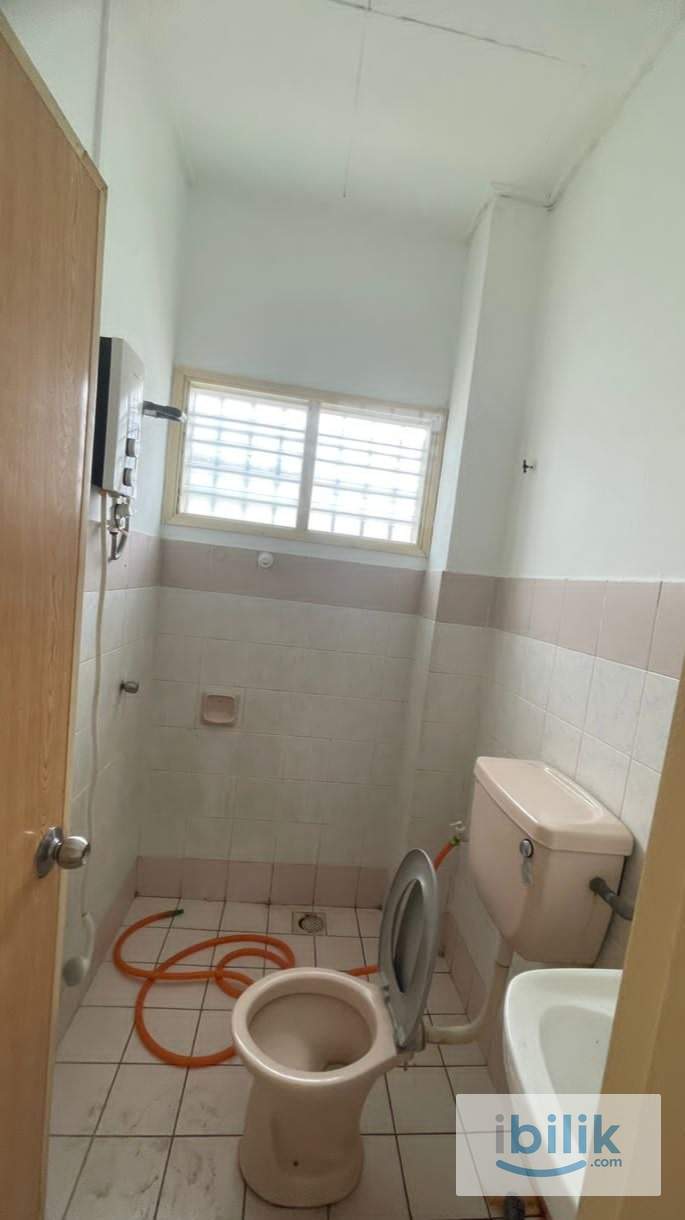 small room - Image 5
