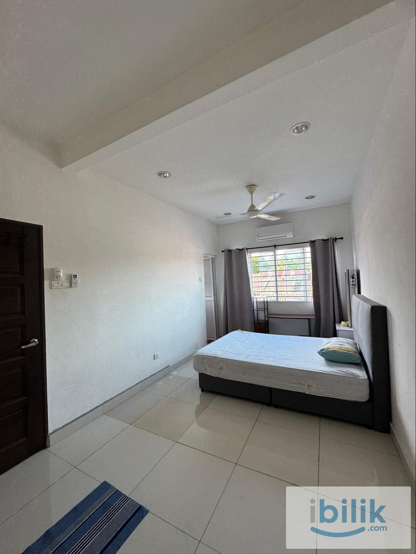 Master room with private bathroom - Image 1