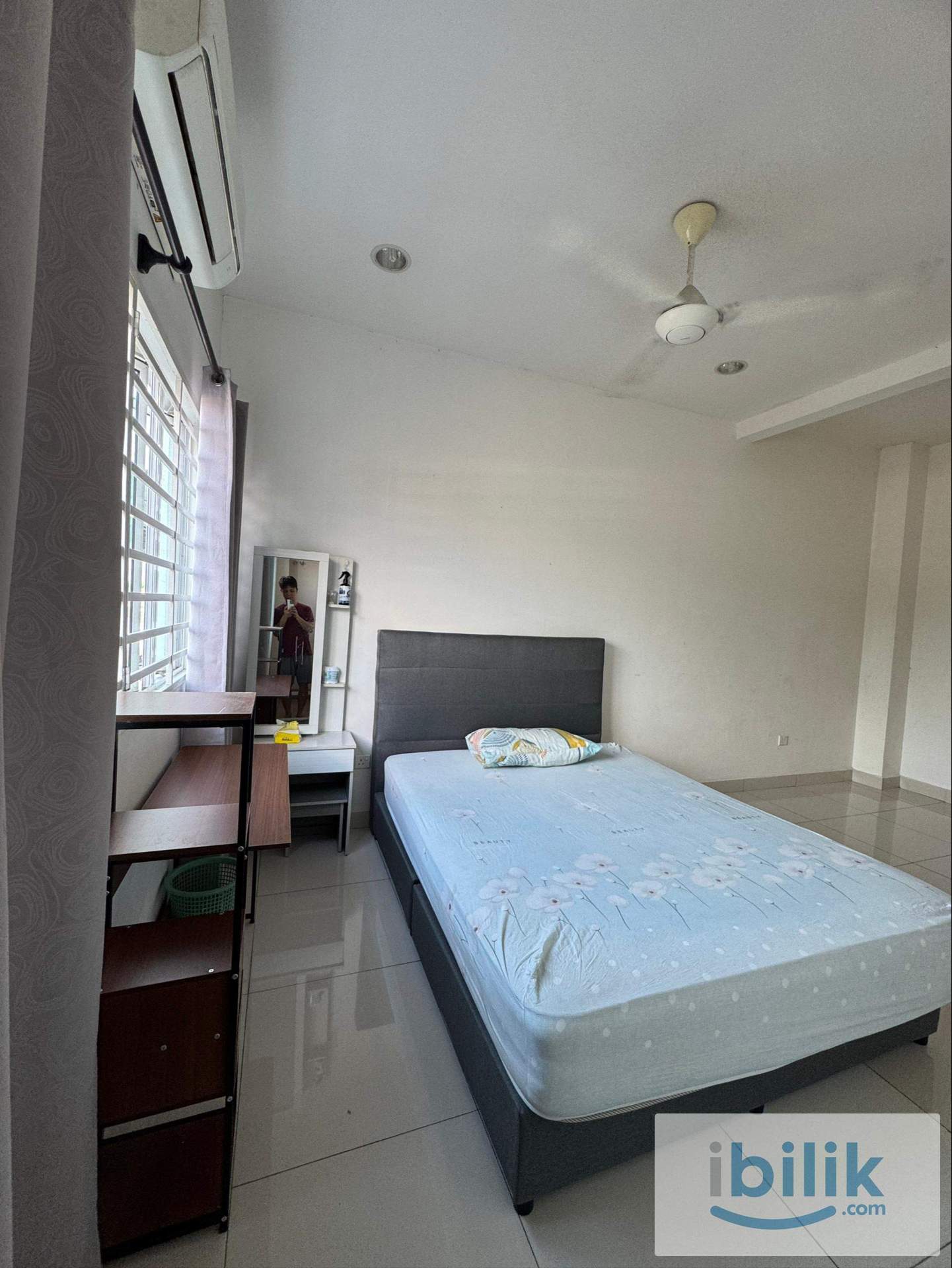 Master room with private bathroom - Image 2