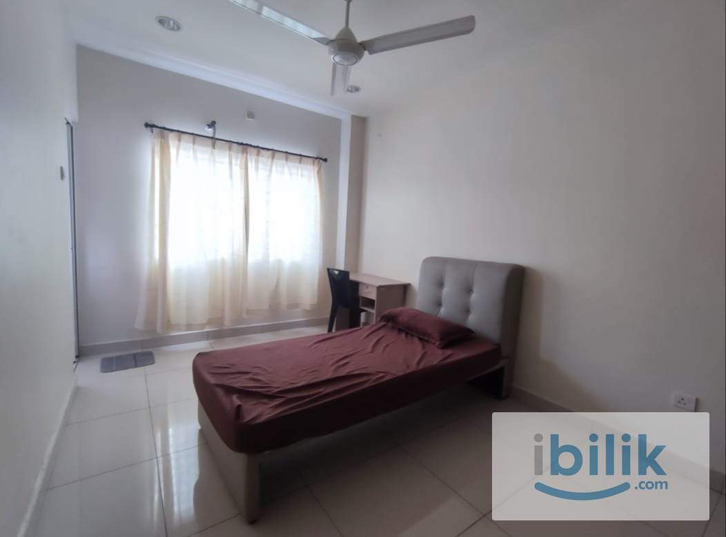 Master room with private bathroom - Image 7