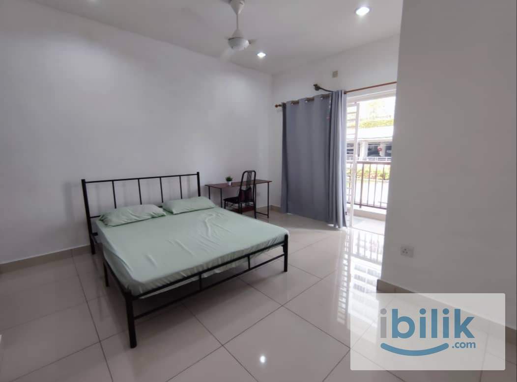 Master room with private bathroom - Image 3