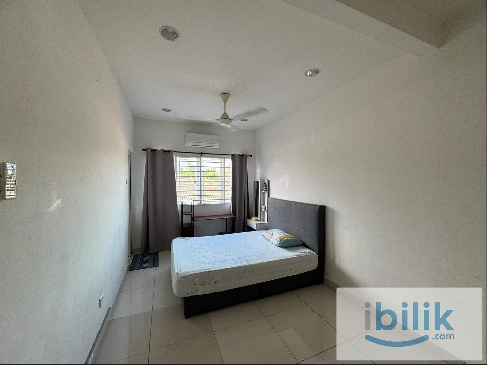 Master room with private bathroom - Image 8