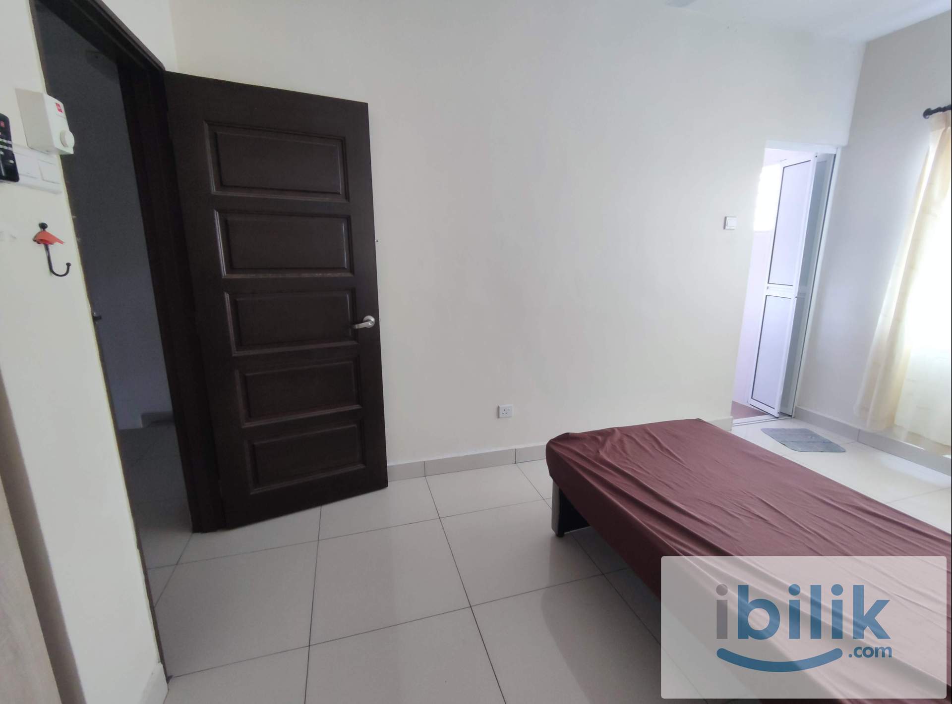 Cheap master room with private bathroom for rent - Image 8