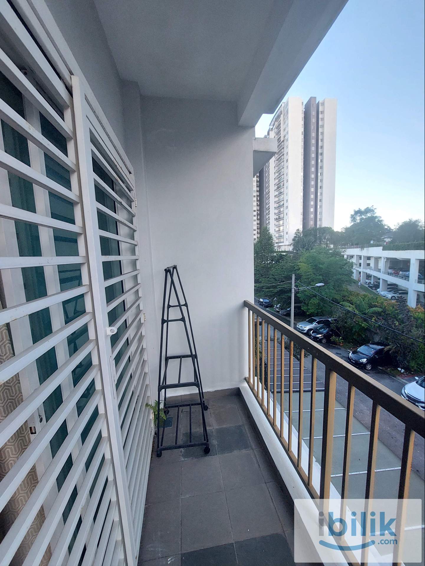 Cheap master room with private bathroom for rent - Image 9