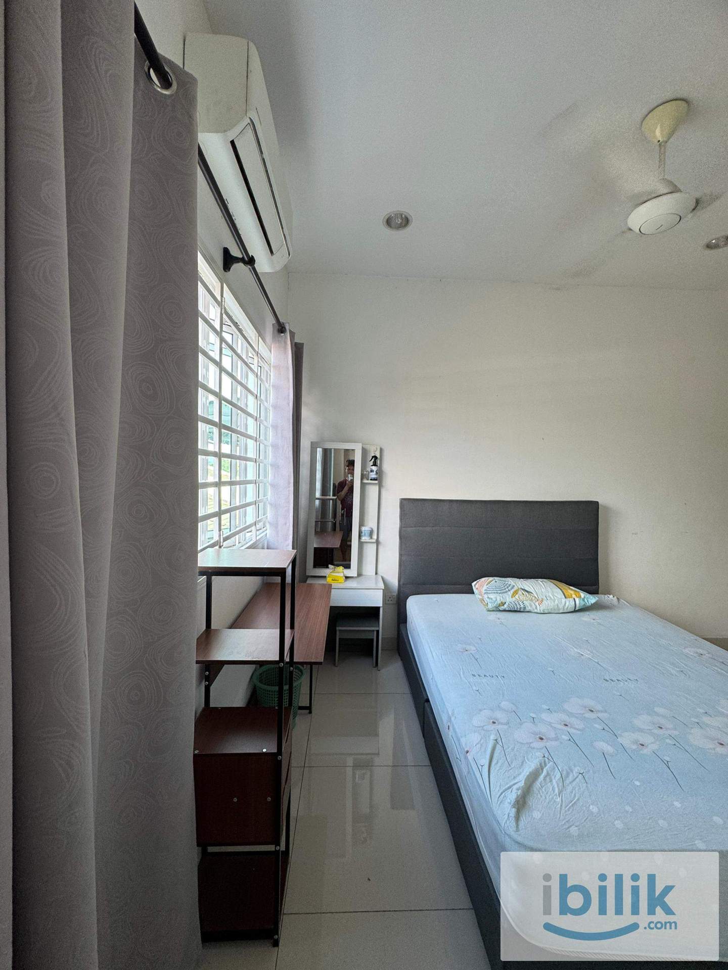 Cheap master bedroom with private bathroom - Image 5