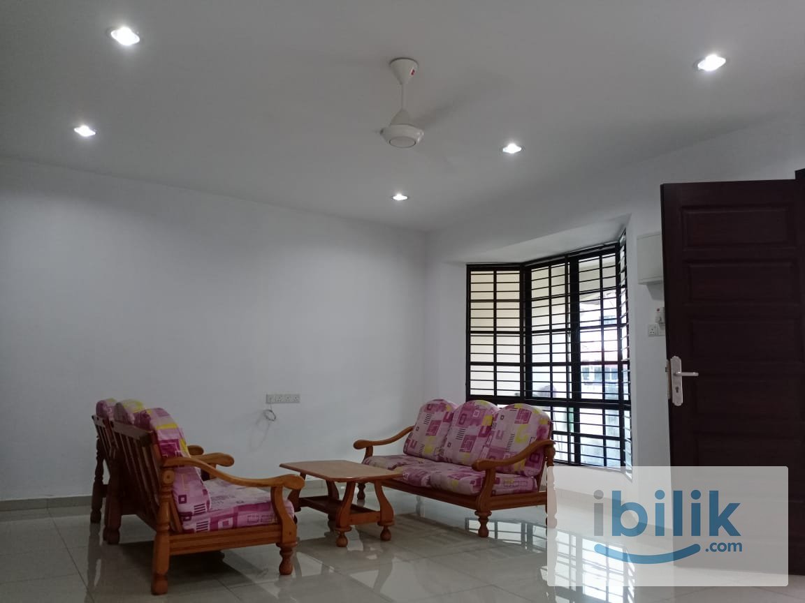 ROOM (MENTAKAB)  - Image 6