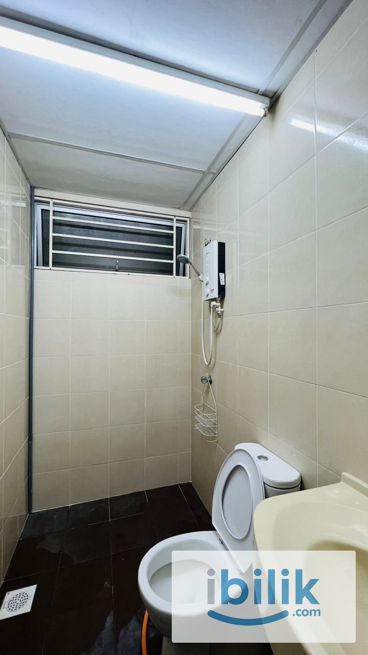 🏠 PV20 Setapak 🛌 Medium Room w/ Balcony 👥 1–2 Pax📍Genting Klang | Setapak Central | PV128 | Royal Selangor - Image 10