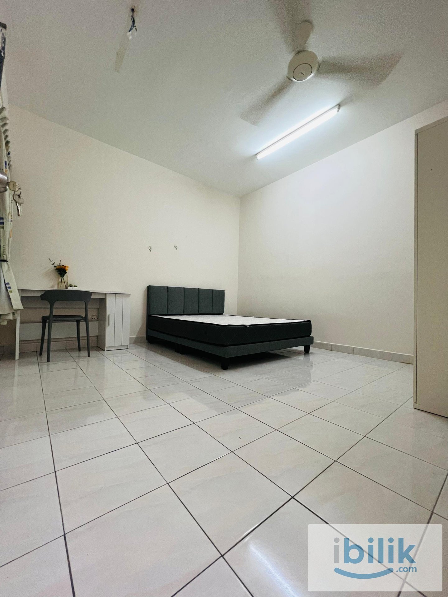 🏠Wangsa Metroview Townvilla 🛌Spacious Medium Room #R2 | 💡All-Inclusive | 🚉Walk to LRT/TARC Shuttle - Image 4