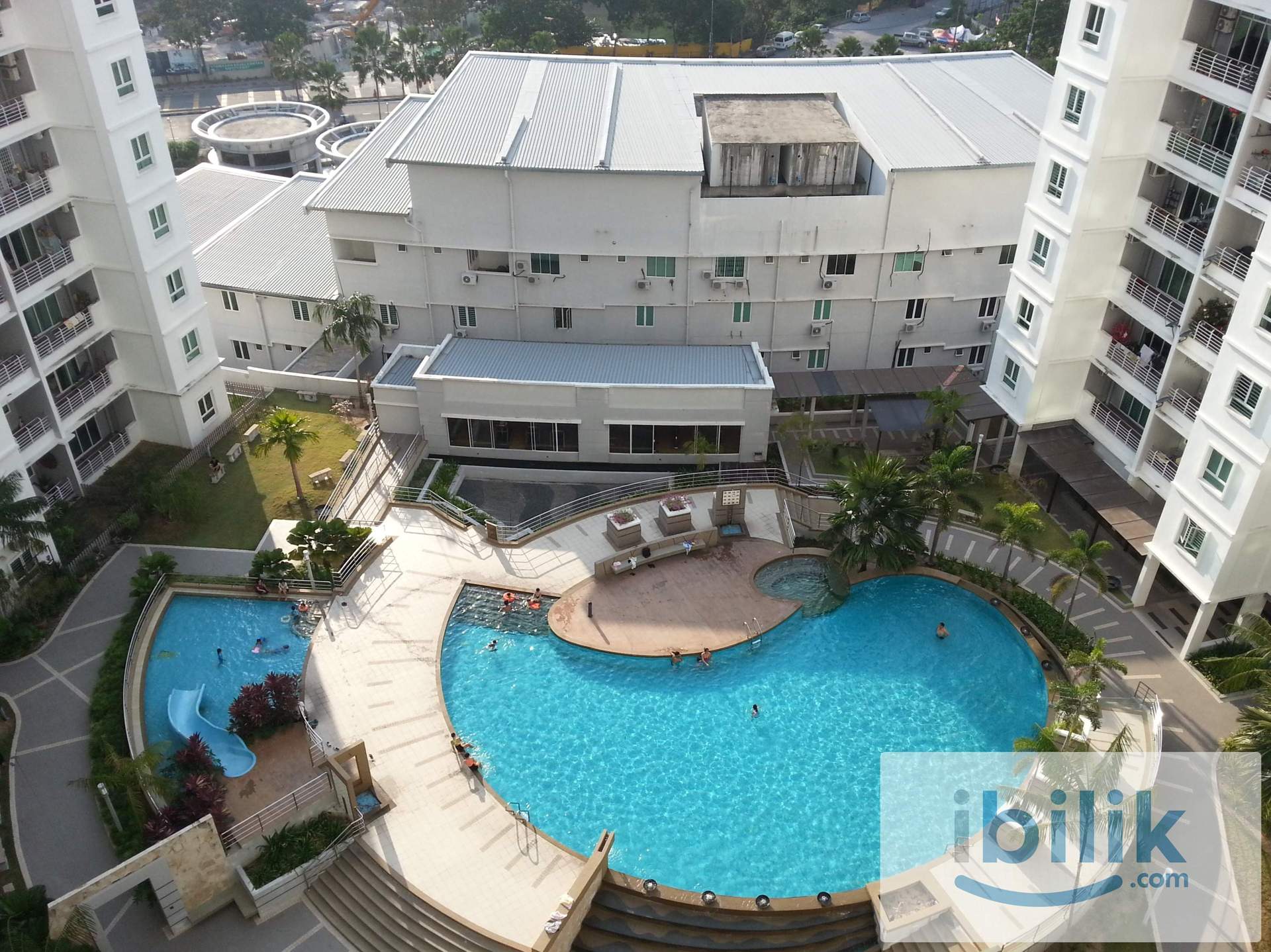 Middle Room at i-Regency Condominium near to USM & Tesco Extra(Lotus). - Image 1