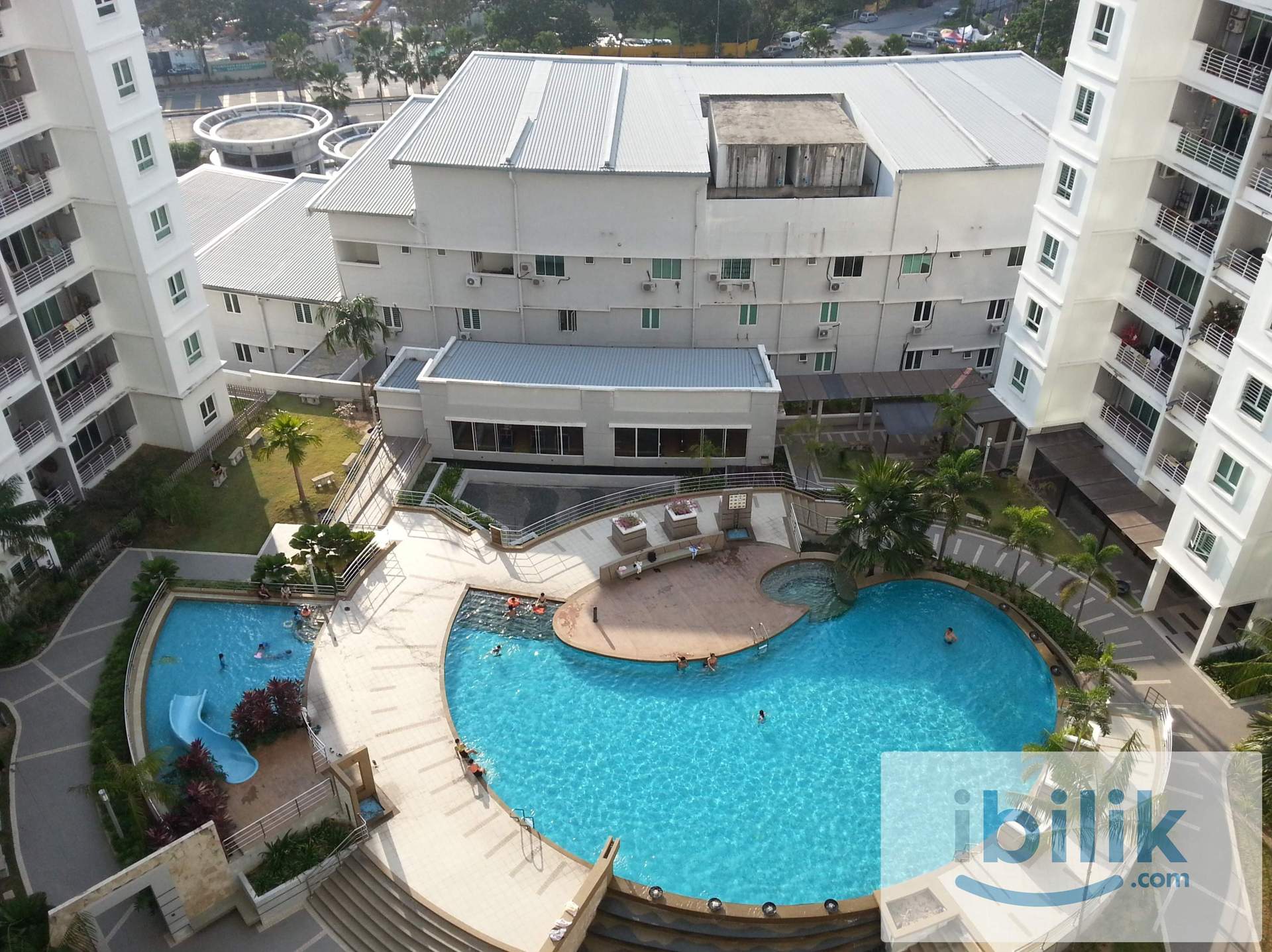 Middle Bedroom at i-Regency Condominium near to USM & Lotus (Fully Furnished) - Image 8