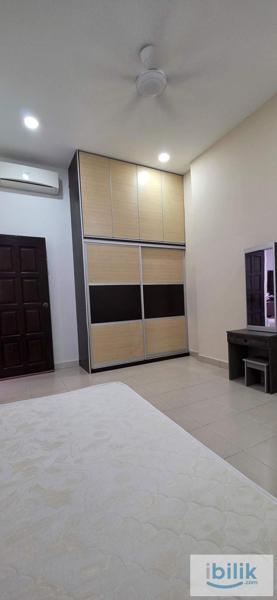 Middle Room at i-Regency Condominium near to USM & Tesco Extra(Lotus) - Image 1