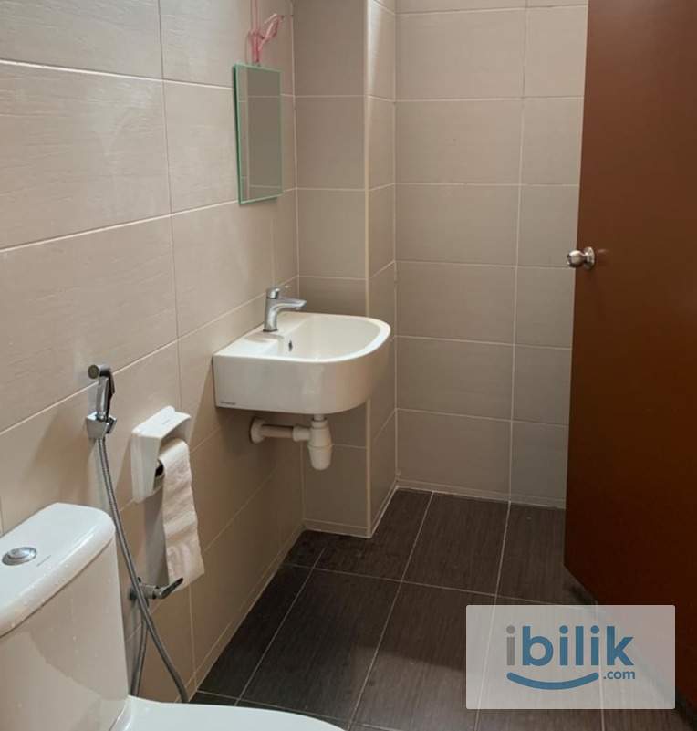 PJS 9, 9/26 Room Beside Sunway Pyramide - Image 4