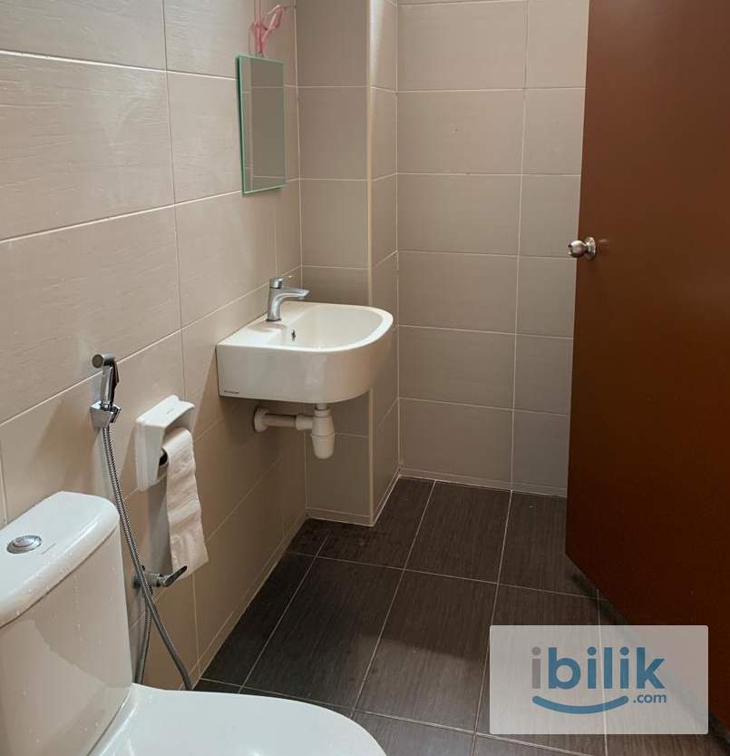 Female Unit Room 9/2x Beside MRT - Image 4