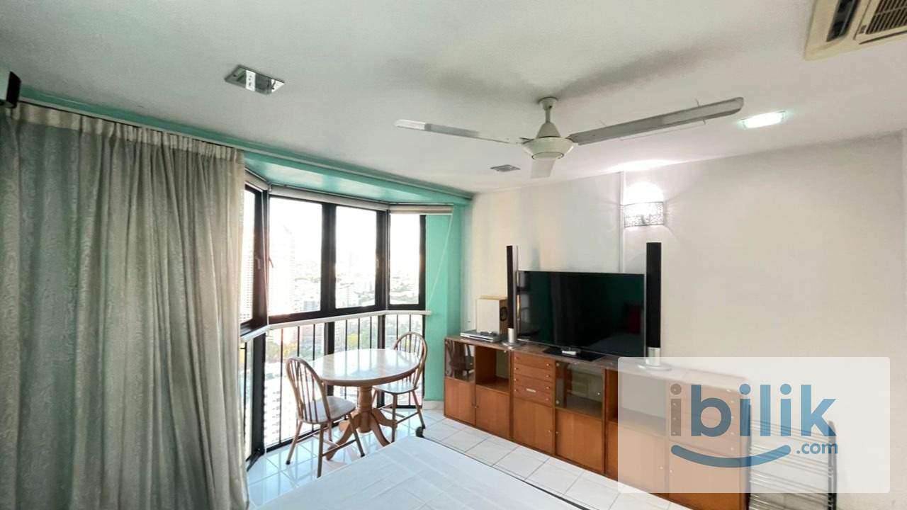 Female Middle Luxury Large Full window view Room at Bistari Condominium, Putra, near PWTC LRT TRX HKL - Image 3
