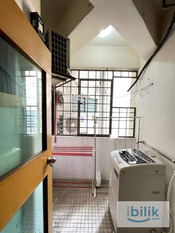Female Mini Master Room attach bath Bistari WTC LRT Masjid India, KLCC, TRX, Pavilion, HKL - Image 10