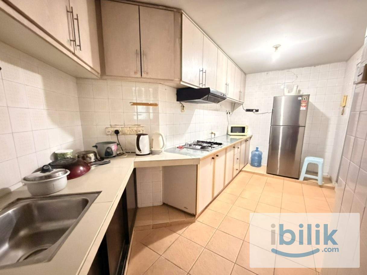 Luxury Bistari Big Balcony Window Middle room near PWTC LRT TRX HKL - Image 7