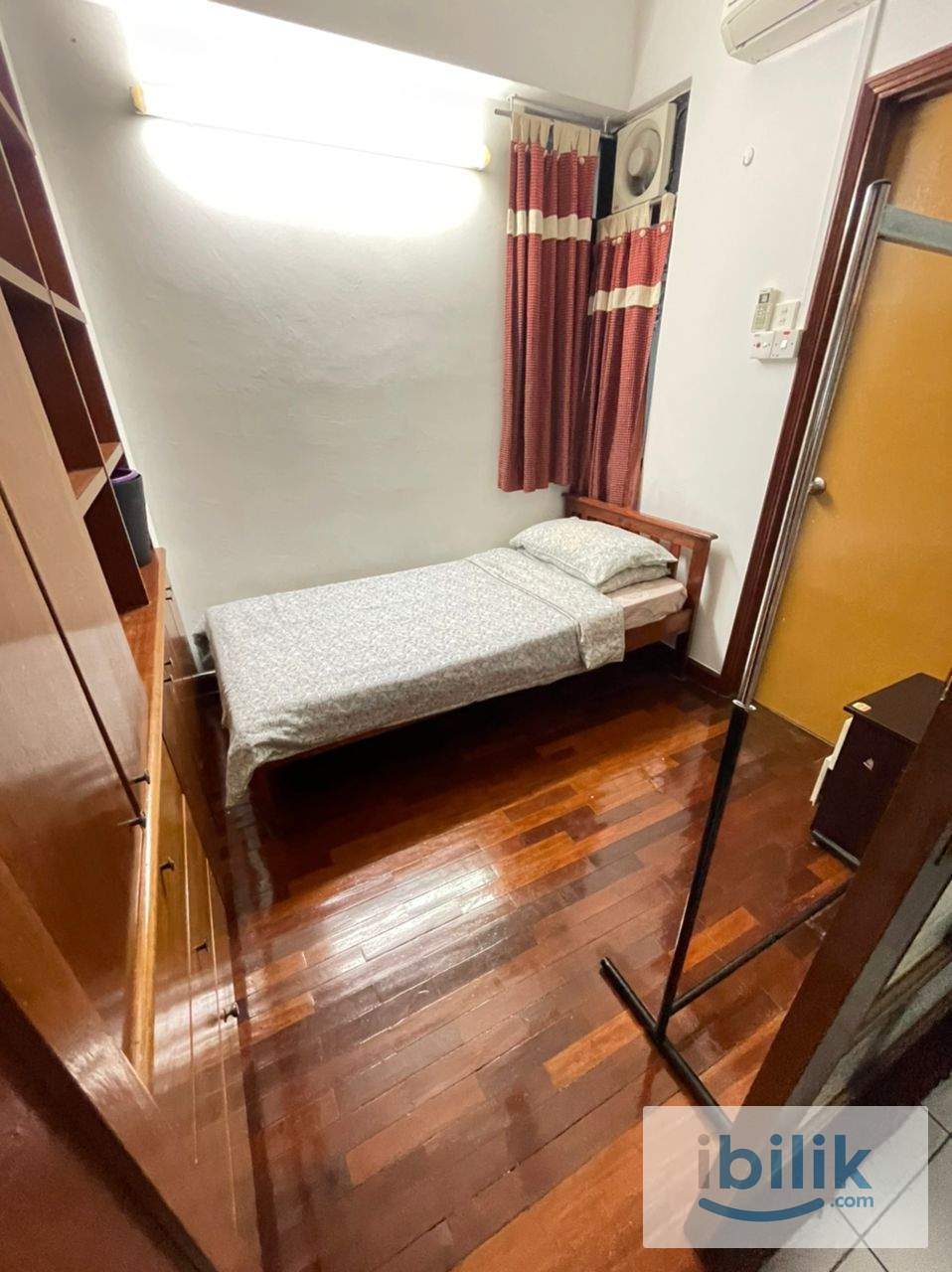 Mini Master Single Room attach bath Bistari WTC city centre KLCC Bukit Bintang Masjid India - Image 1