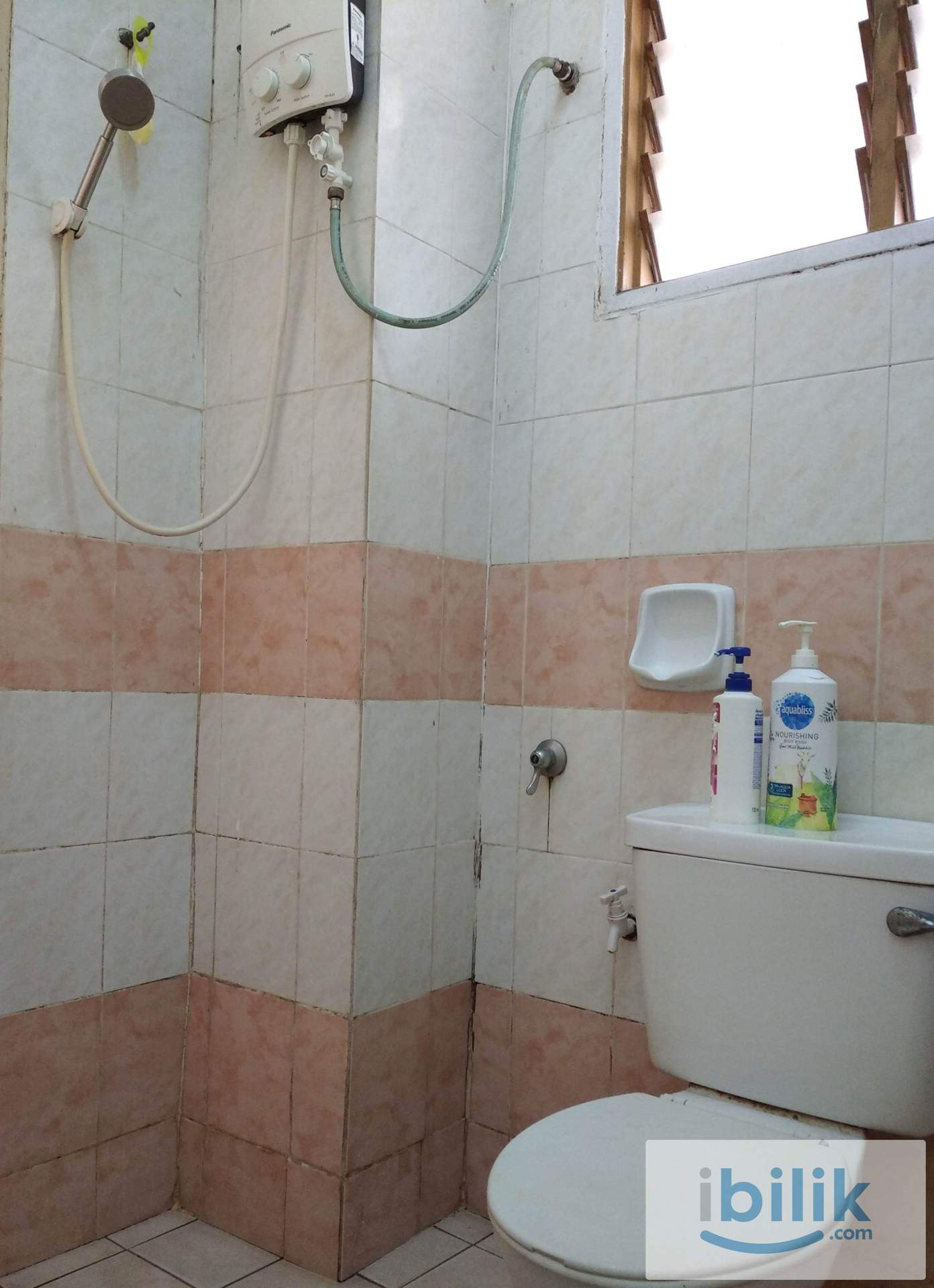 Fibre 300Mbps WiFi Aircond room at Bandar botanic klang nr bukit tinggi parklands Aeon  - Image 3