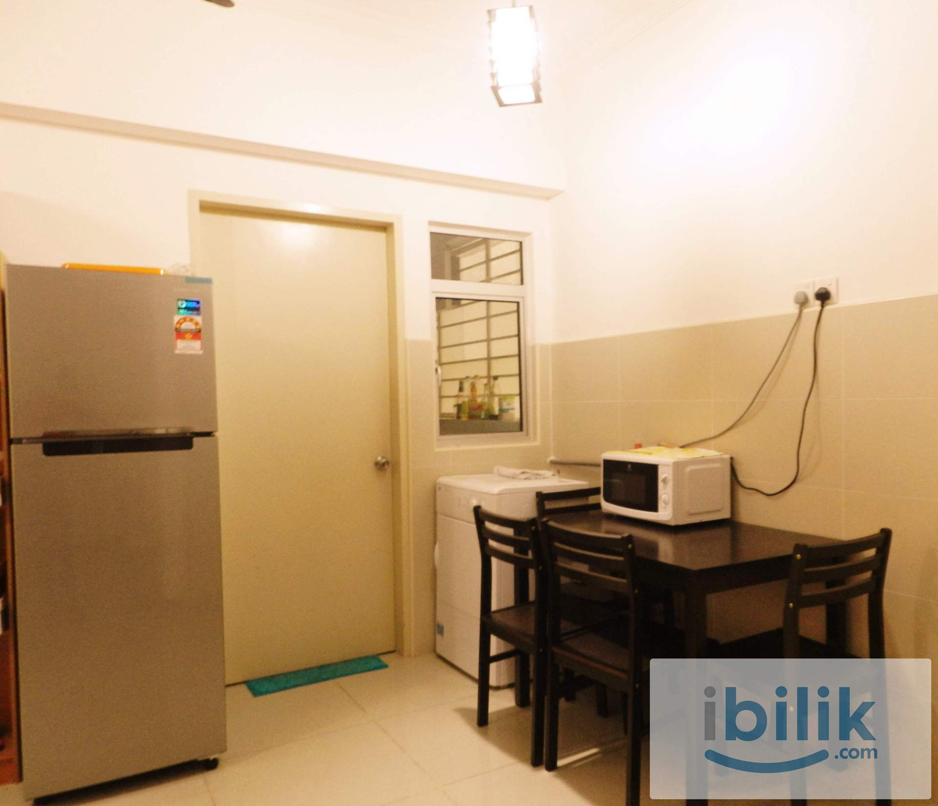Female Unit @ Corner Medium Room at Kuchai Lama, Kuala Lumpur - Image 7