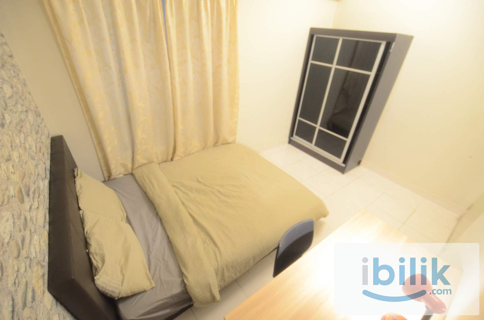 Female Unit Setia Walk @ Near LRT + Lotus - Middle Room at Pusat Bandar Puchong - Image 1