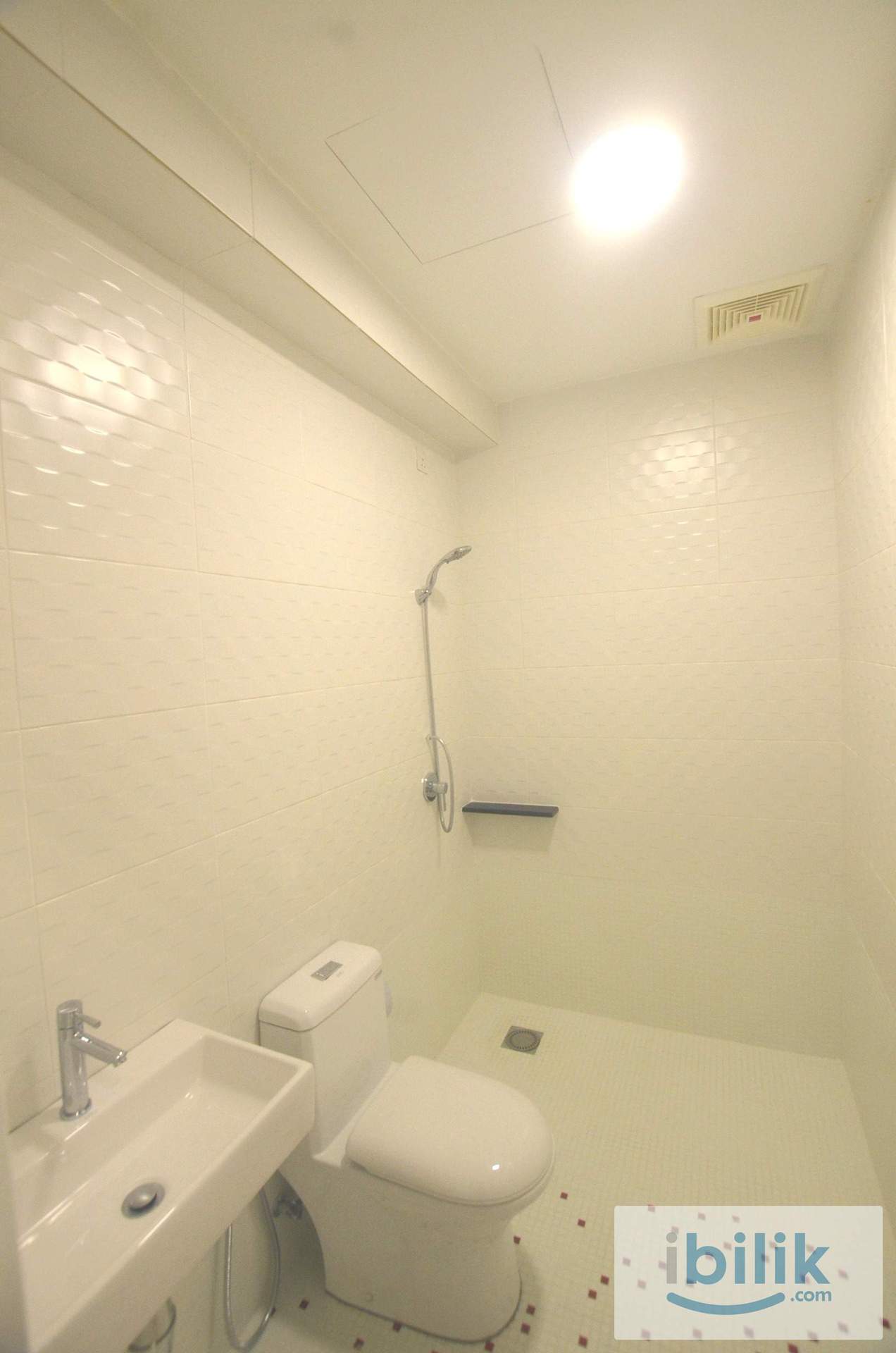 Female🙋🏻‍♀️💁🏼‍♀️ Single Room at Elevia Residences, Puchong Perdana, Tasik Prima, Putra Prima,Bukit Puchong - Image 5
