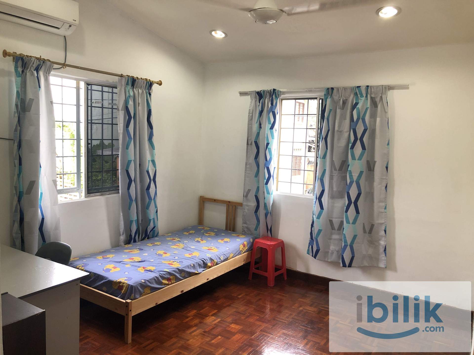 Corner Room, Attached Bath, 2 Windows, Super Convenient Location at Jln Limau Manis, Bangsar, KL - Image 1
