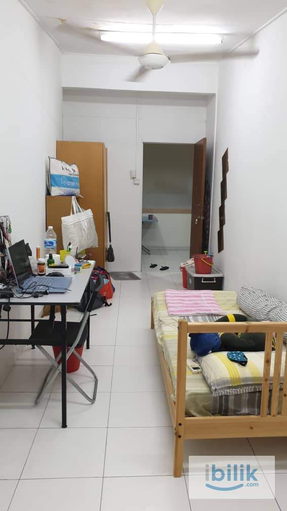 Cozy, Very Nice Single Room, Superb Convenient Location  - Image 5