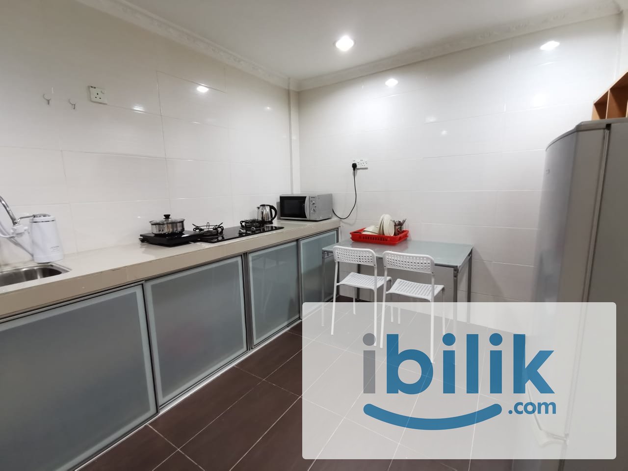 Exclusive Fully Furnished Medium Room @ Sunway Court Pjs 7 [Prefer Female] - Image 3