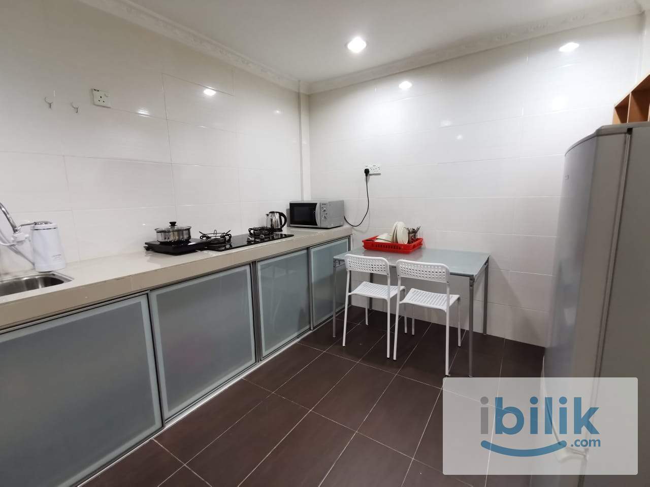 Exclusive Fully Furnished Medium Room @ Sunway Court Pjs 7 [Prefer Female] - Image 2