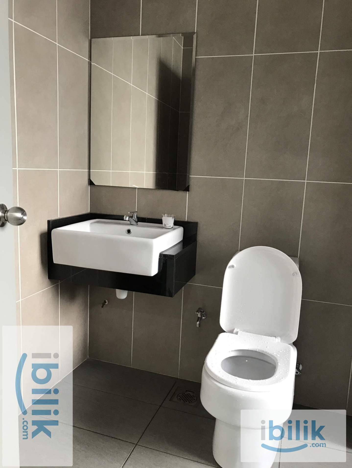 F.Furnished Master Room w Bathroom at You Vista @ Cheras (3 min walk to MRT Tmn Suntex) KL Sentral, Velocity, B.Bintang - Image 3