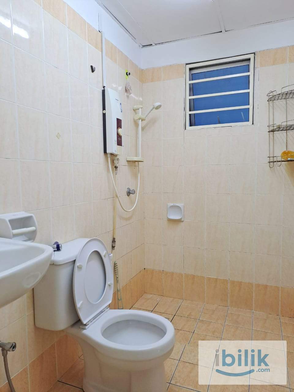 ==Mix Unit==Single Bedroom for rent at SuriaMas Condominium  - Image 5